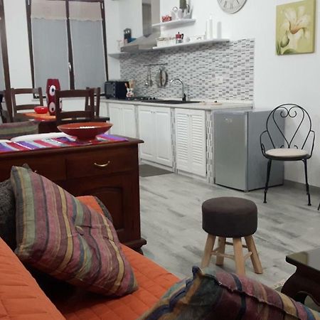 הוילה אלגהרו Little House מראה חיצוני תמונה